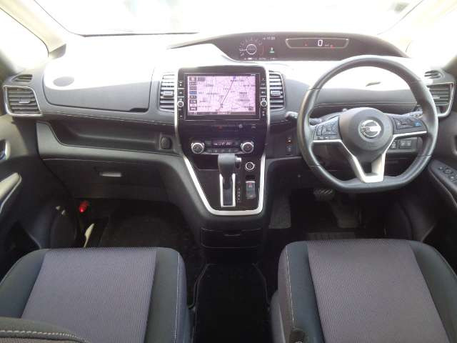 セレナ2.0 ハイウェイスター Vセレクション