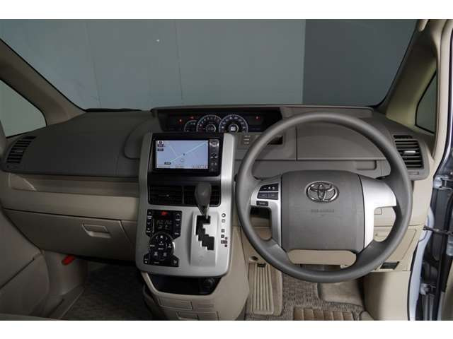 ノア2.0 X Lセレクション サイドリフトアップシート