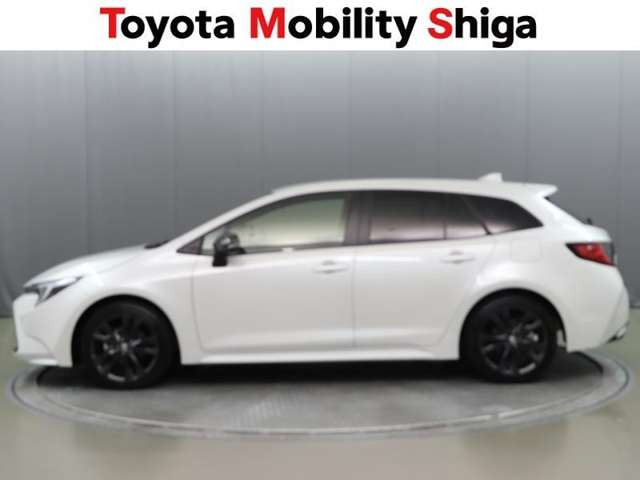 カローラツーリング1.8 ハイブリッド W×B