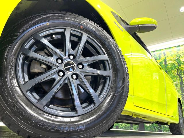 �y15�C���`�A���~�z�C�[���z�O�ςɃ}�b�`�����A���~�z�C�[���𑕒����Ă���܂��B�e��A���~�z�C�[����A�X�^�b�h���X�^�C�����戵�����Ă���܂��B���񂲑��k����������