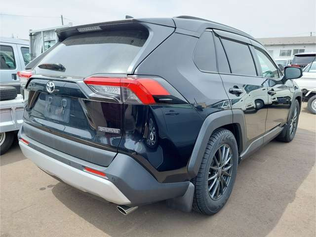 RAV42.0 アドベンチャー 4WD