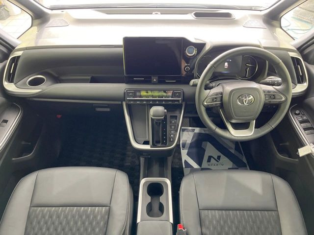 ノア1.8 ハイブリッド S-Z