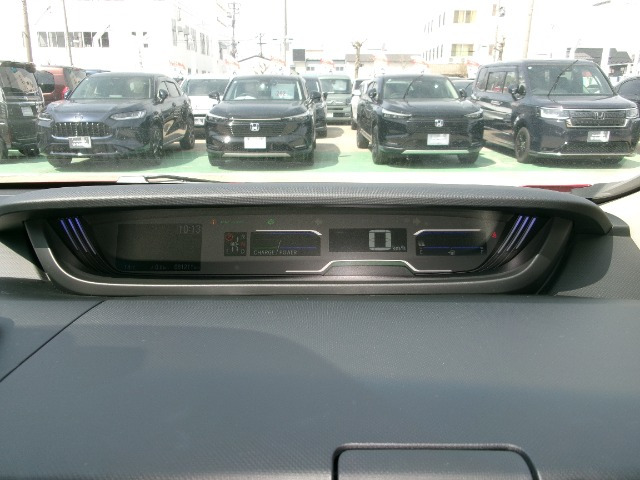 フリード1.5 ハイブリッド クロスター ホンダセンシング 4WD