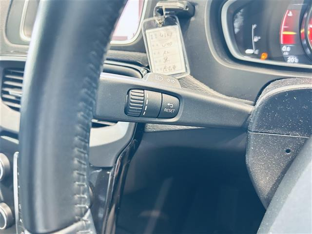 V40クロスカントリーD4 ダイナミック エディション ディーゼル