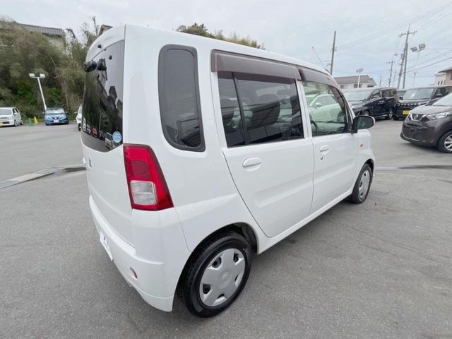 ☆全国のネクステージからお取り寄せが可能※!遠方の店舗に展示してあるクルマが気になる場合も、最寄りの店舗でご覧いただくことが可能です!是非私たちに要望をお聞かせください!※別途費用