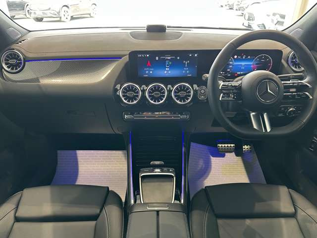 GLAクラスGLA200 d 4マチック アーバン スターズ 4WD