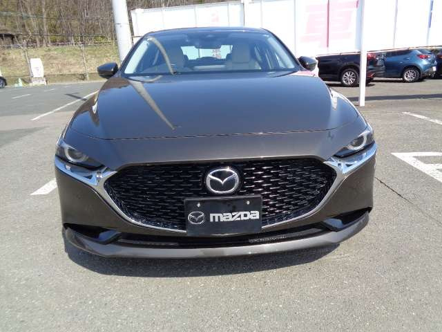 MAZDA3セダン1.8 XD Lパッケージ 4WD