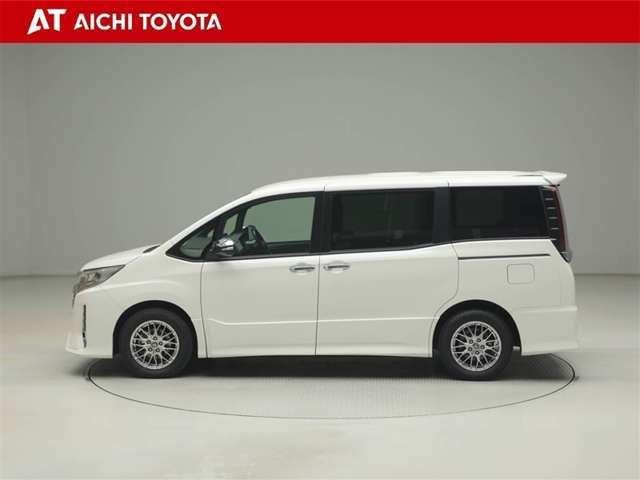 ノア1.8 ハイブリッド Si W×B II