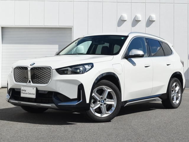 iX1xドライブ30 xライン 4WD