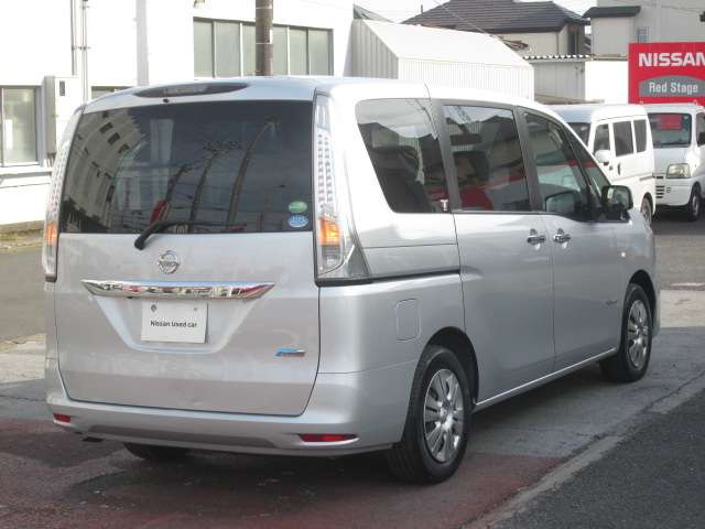 セレナ2.0 20X S-HYBRID