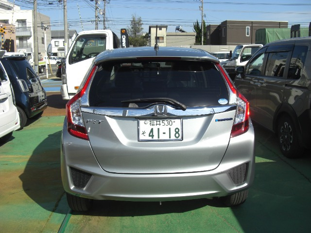 フィット1.5 ハイブリッド Lパッケージ 4WD