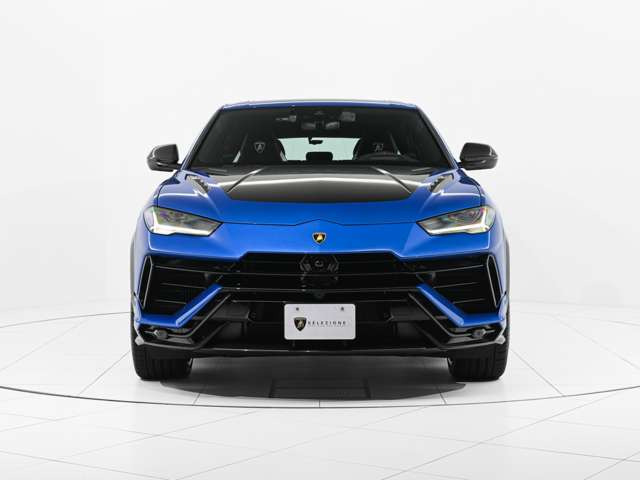 ウルスペルフォルマンテ 4WD