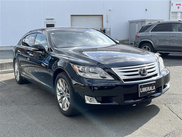 LS600hL バージョンUZ 4WD