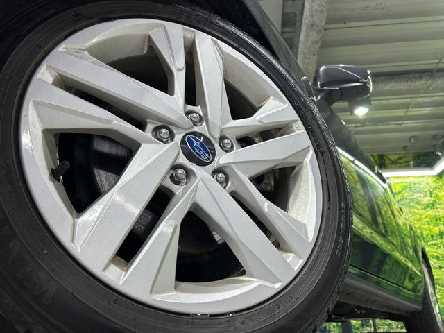 �y����17�C���`�A���~�z�C�[���z�O�ςɃ}�b�`���������A���~�z�C�[���𑕒����Ă���܂��B�e��ЊO�A���~�z�C�[����A�X�^�b�h���X�^�C�����戵�����Ă���܂��B���񂲑��k����������