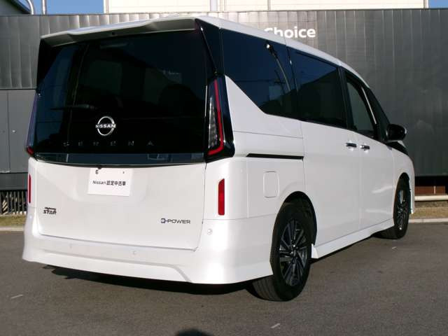 セレナ1.4 e-POWER ハイウェイスターV