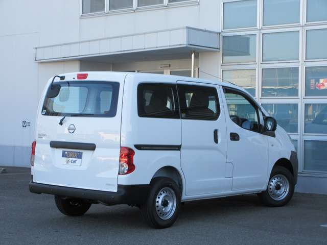 NV200バネットバン1.6 DX 4WD