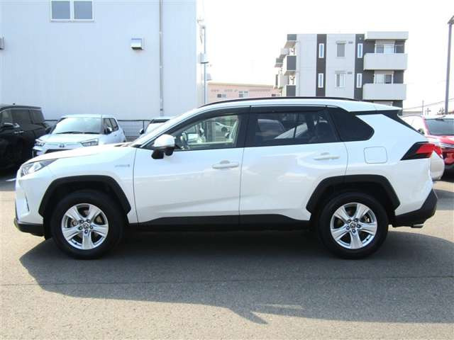 RAV42.5 ハイブリッド X
