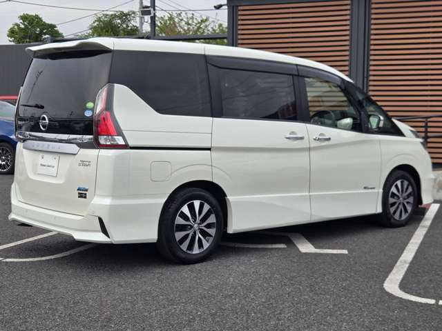 セレナ2.0 ハイウェイスター Vセレクション