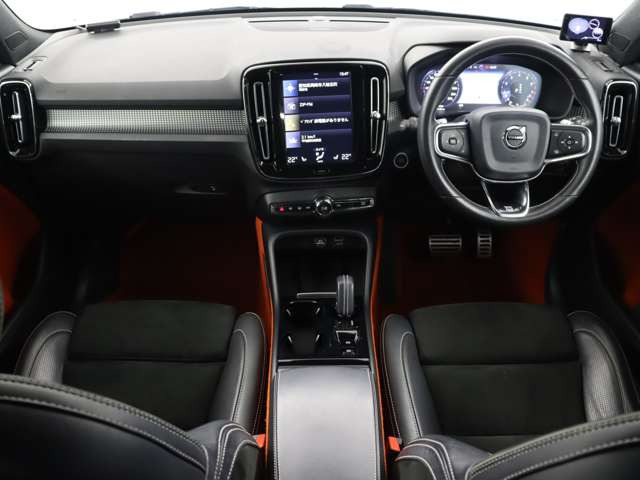 XC40T4 AWD Rデザイン 4WD