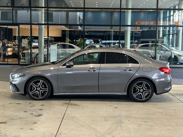 AクラスセダンA200d AMGラインパッケージ