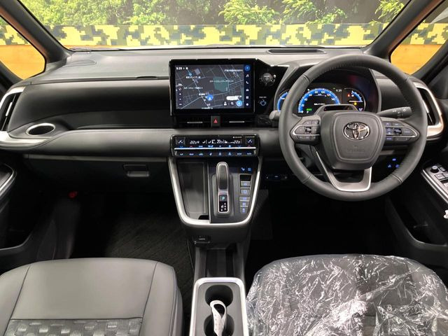 ヴォクシー1.8 ハイブリッド S-Z