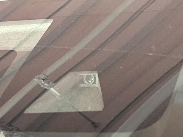 【トヨタセーフティセンス】走行中に前方の車両等を認識し、衝突しそうな時は警報とブレーキで衝突回避と被害軽減をアシスト。より安全にドライブをお楽しみいただけます。