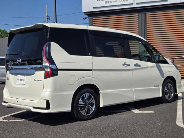 セレナ1.2 e-POWER ハイウェイスターV