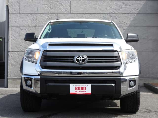 タンドラクルーマックス SR5 5.7 V8 4WD