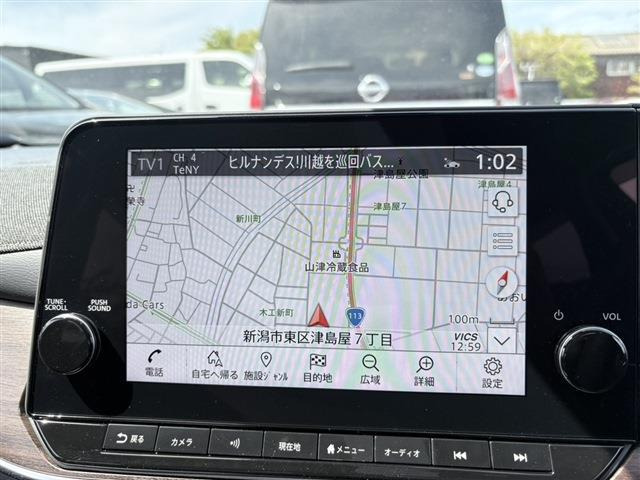 ノートオーラ1.2 G FOUR レザーエディション 4WD