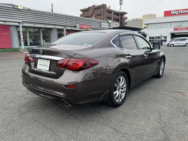 フーガハイブリッド