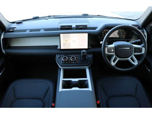 ディフェンダー110 X ダイナミック SE 3.0L D350 ディーゼル 4WD