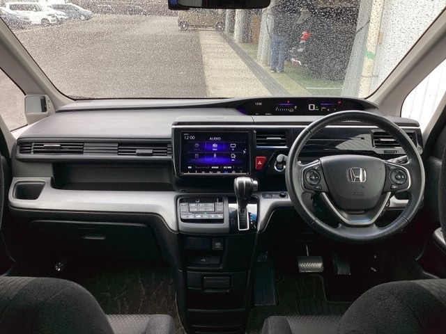 ステップワゴン1.5 スパーダ ホンダ センシング