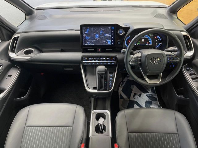 ノア1.8 ハイブリッド S-Z