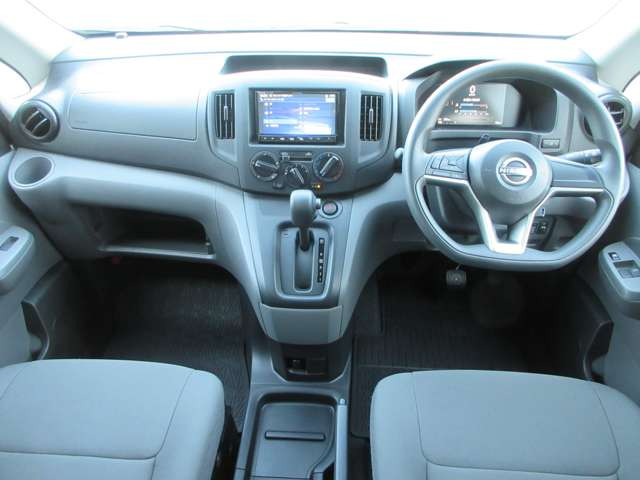 NV200バネットバン1.6 DX 4WD