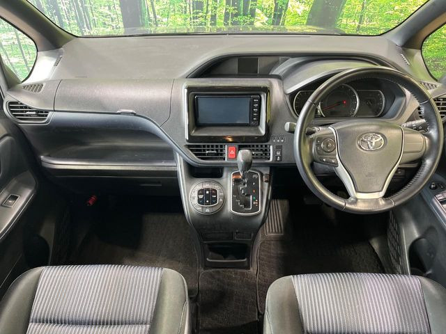 ヴォクシー2.0 ZS