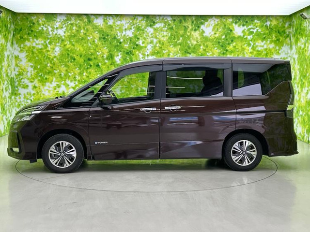 セレナ1.2 e-POWER ハイウェイスターV