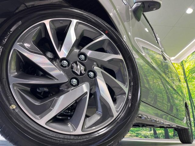 �y����15�C���`�A���~�z�C�[���z�O�ςɃ}�b�`���������A���~�z�C�[���𑕒����Ă���܂��B�e��ЊO�A���~�z�C�[����A�X�^�b�h���X�^�C�����戵�����Ă���܂��B���񂲑��k����������