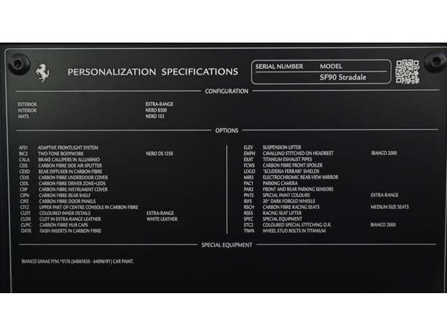 SF90ストラダーレF1 DCT E 4WD