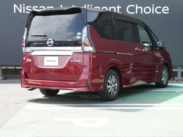 セレナ1.2 e-POWER ハイウェイスターV