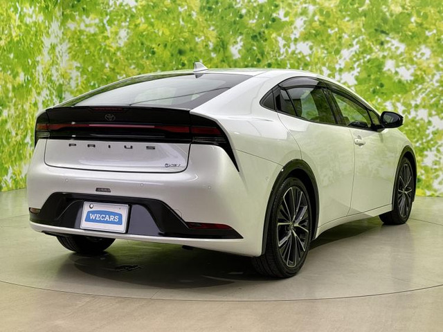 プリウス2.0 Z