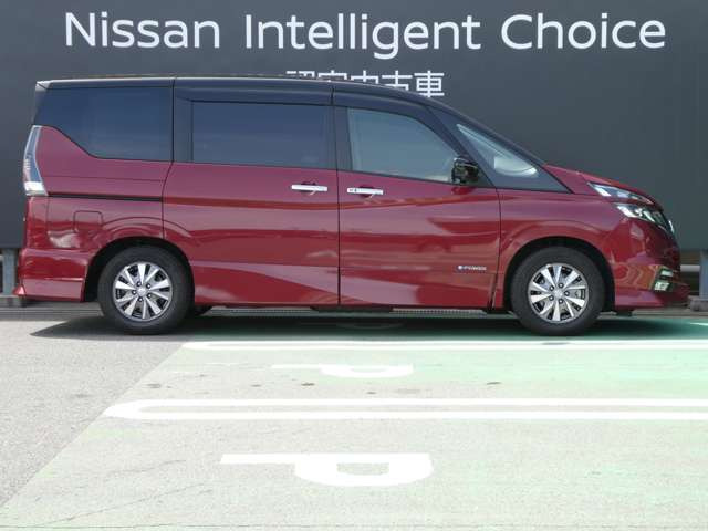 セレナ1.2 e-POWER ハイウェイスターV