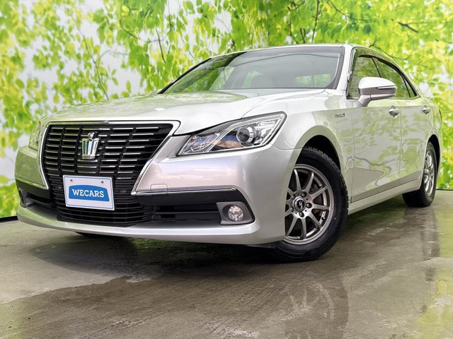 クラウンハイブリッド 2.5 ロイヤルサルーン