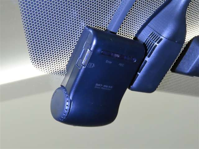 エスクァイアハイブリッド1.8 Gi