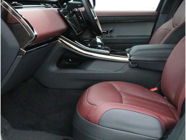 レンジローバースポーツダイナミック SE 3.0L P550e 4WD