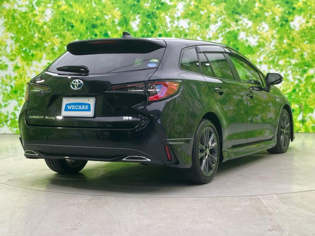 カローラツーリング1.8 ハイブリッド W×B