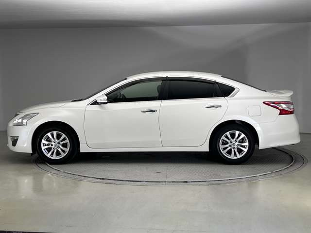 ティアナ2.5 XL ナビAVMパッケージ