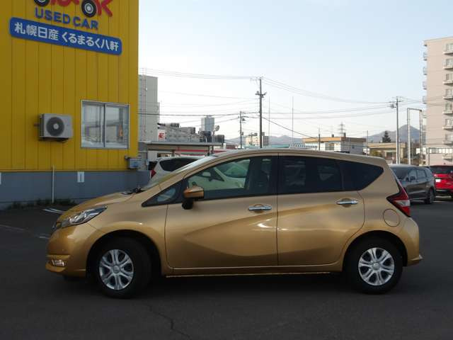 ノート1.2 X FOUR スマートセーフティエディション 4WD