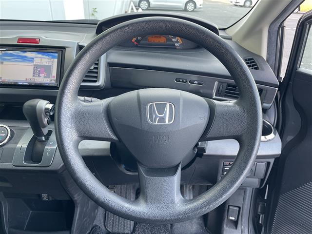 フリード1.5 G エアロ Lパッケージ