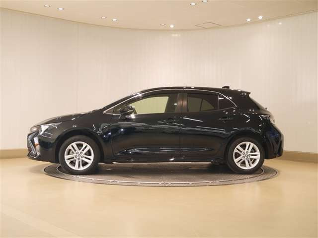 カローラスポーツ1.2 G 4WD