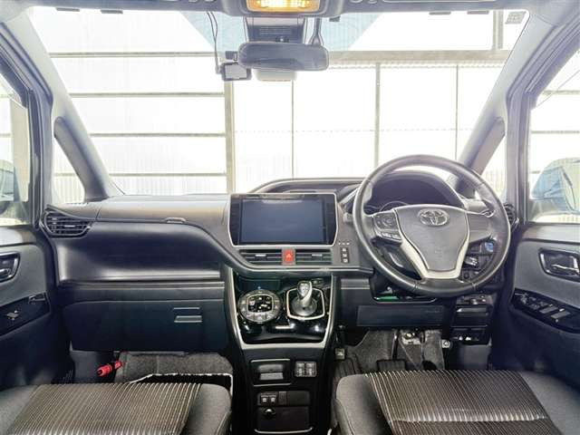 ヴォクシー1.8 ハイブリッド ZS 煌II